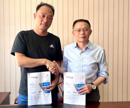 中亞日產(chǎn)50000m2生產(chǎn)線啟動(dòng)｜中鵬國(guó)際（烏茲別克）陶瓷攜手力泰陶機(jī)開(kāi)啟戰(zhàn)略合作新絲路！