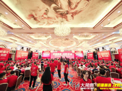 瓷磚增長王大角鹿煥新升級，怕瓷磚磨花，用大角鹿