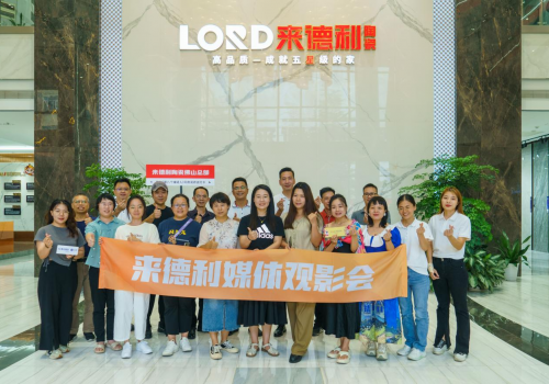 《第八個嫌疑人》火了！看來德利如何成功借勢出圈？