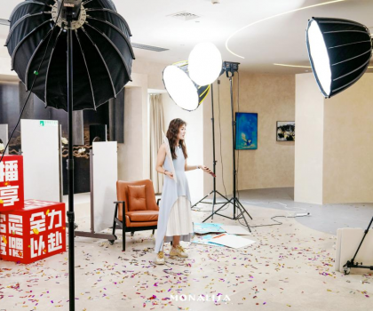 蒙娜麗莎直播基地落成投入使用！全域新零售版圖再添強核心引擎！