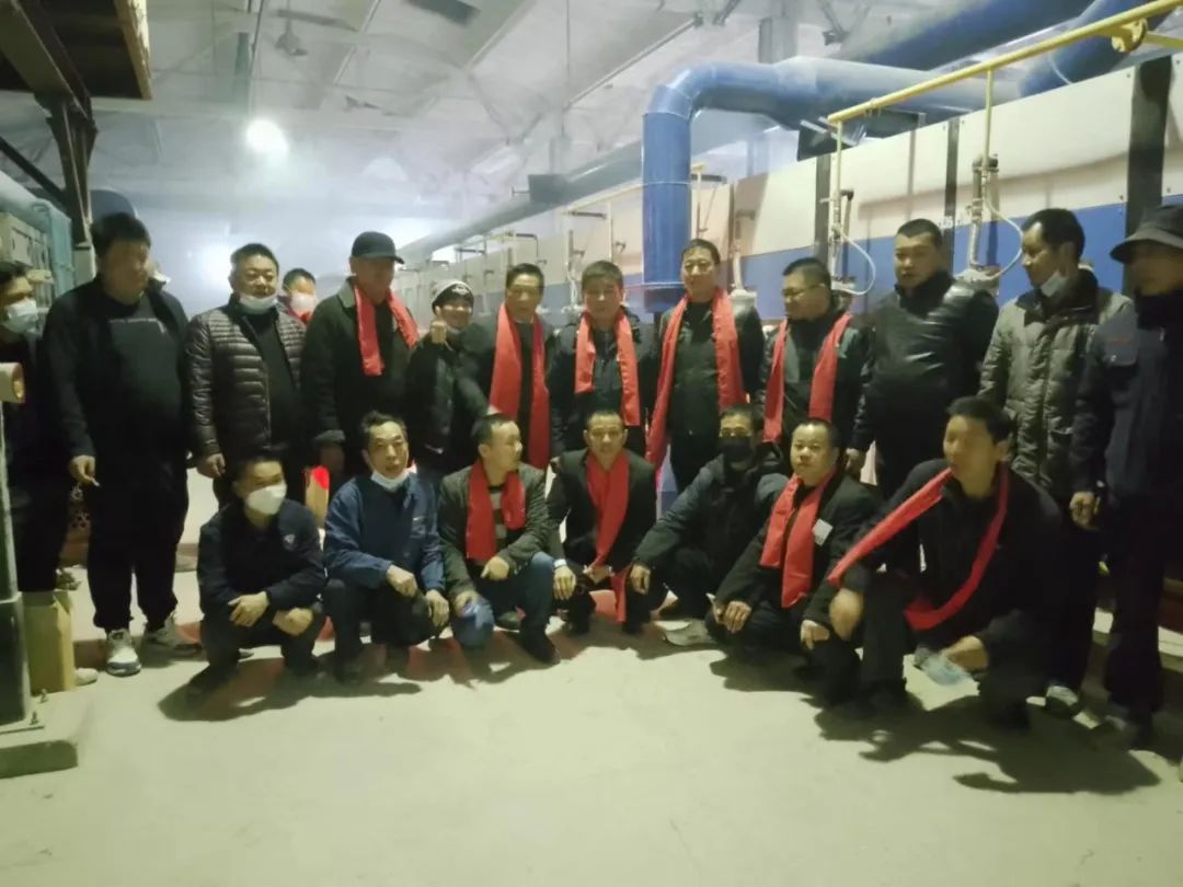 1670229041176471.jpg 哈薩克斯坦鉆石陶瓷2號(hào)窯點(diǎn)火成功.jpg