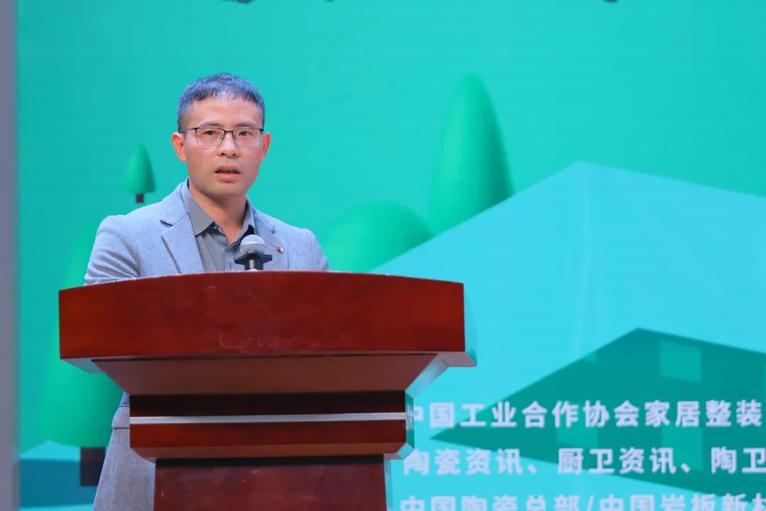 1671176881381224.jpg 摩德娜上官輝龍:新一代建陶熱工設備解決方案.jpg