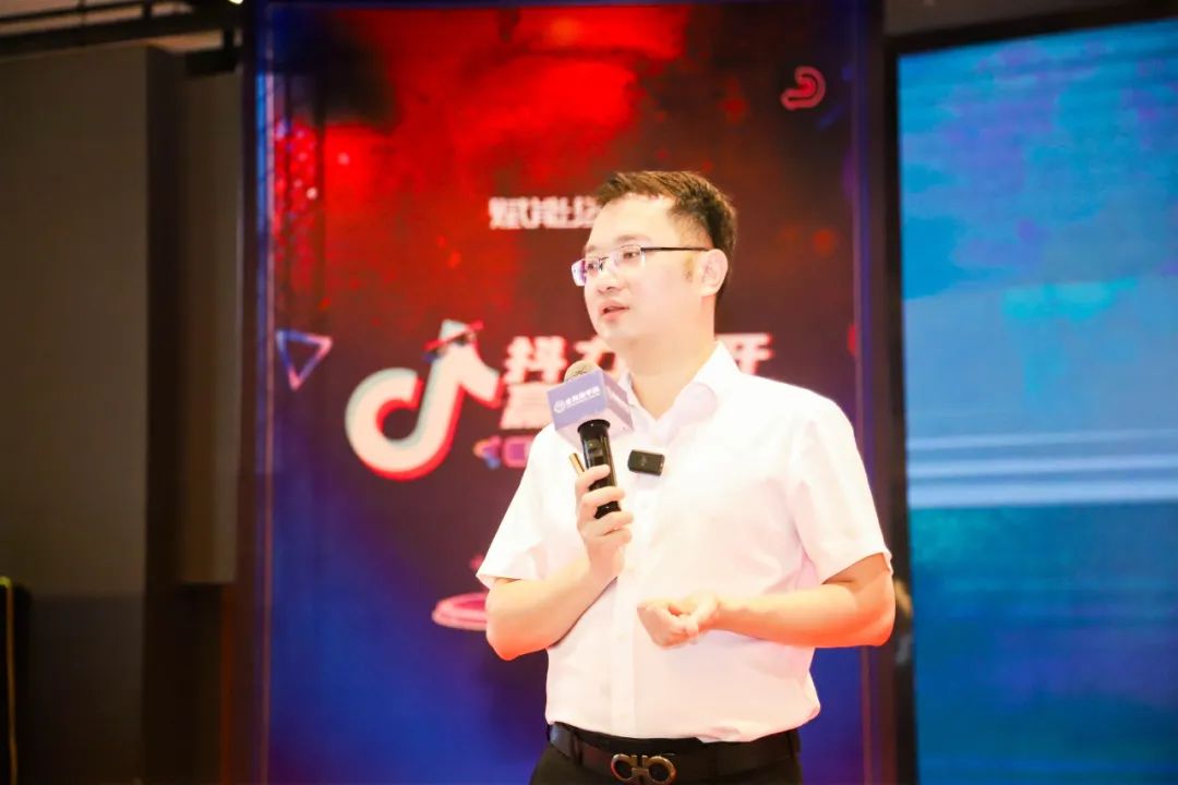 1692934309401838.jpg 640 (4).jpg