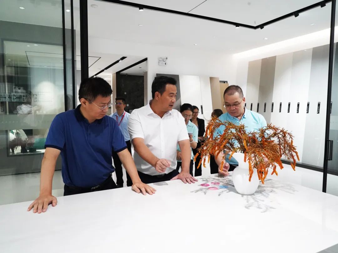 1693031236873882.jpg 2.jpg