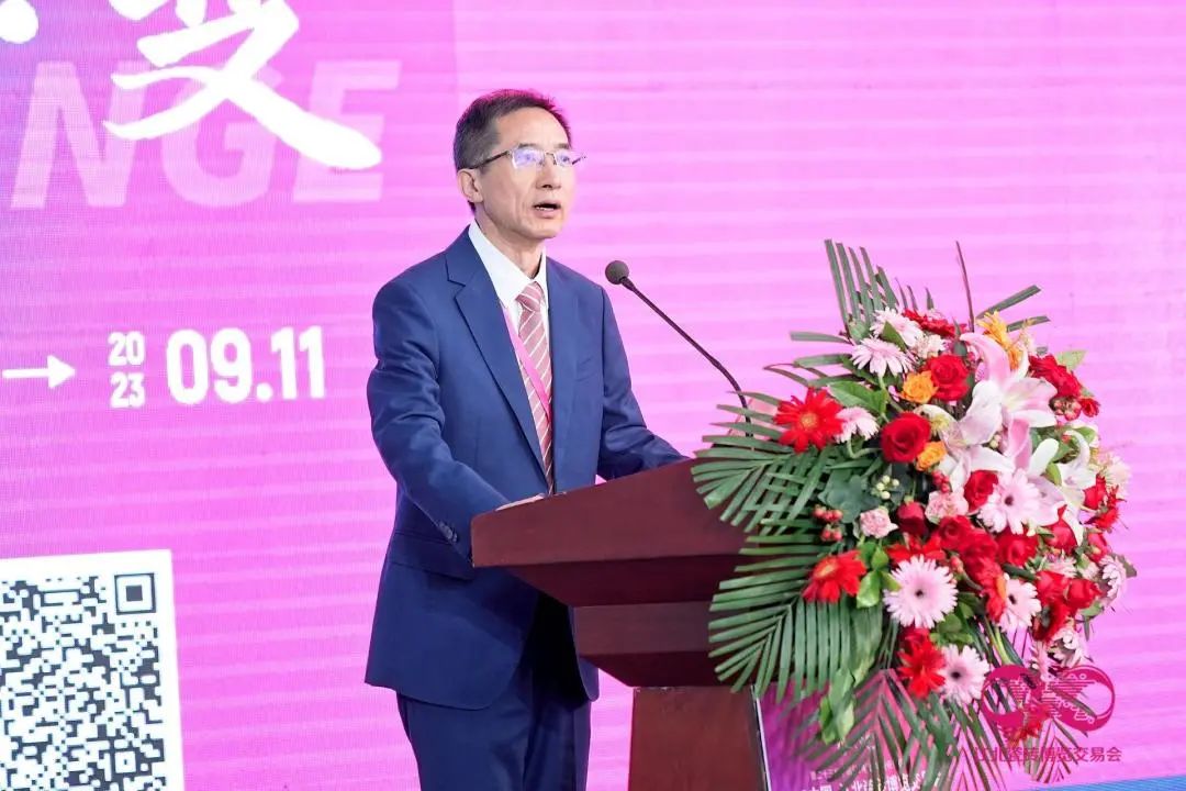 1694658524232709.jpg 2023中國(guó)·江北瓷磚博覽交易會(huì)今天盛大啟幕3.jpg