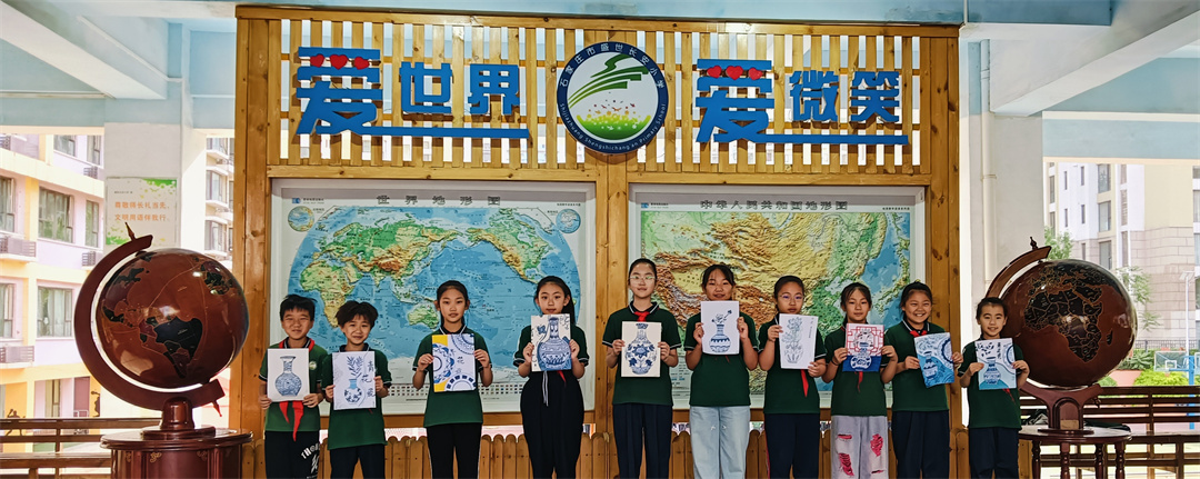 1745992843670109.jpg 用匠心創造美好——盛世長安小學陶藝“小工匠”11.jpg