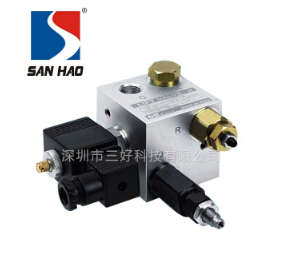 液壓升降平臺，也能看到升降支撐閥的身影